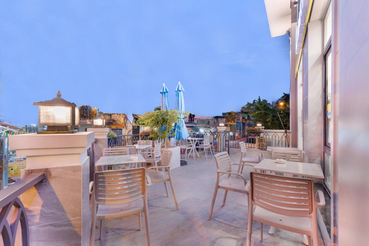 Yours Studio Airport Hotel Ho Chi Minh City Exterior photo